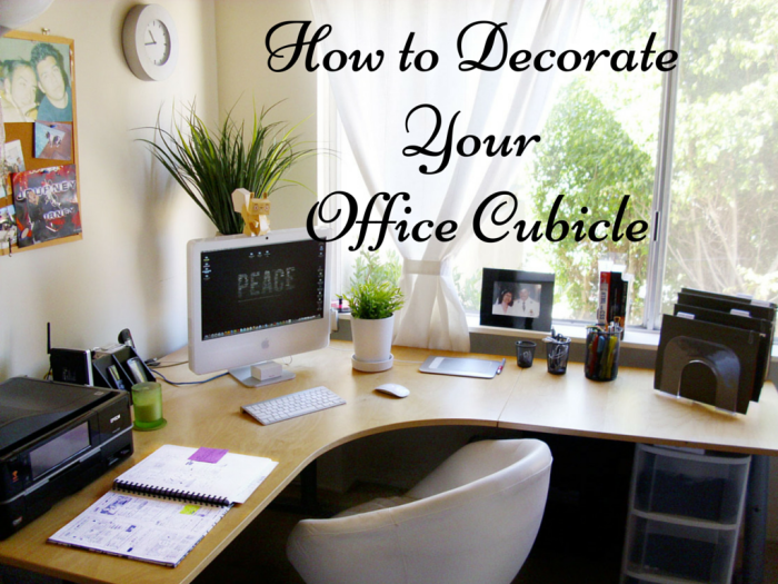 How to decorate office cubicle for independence day