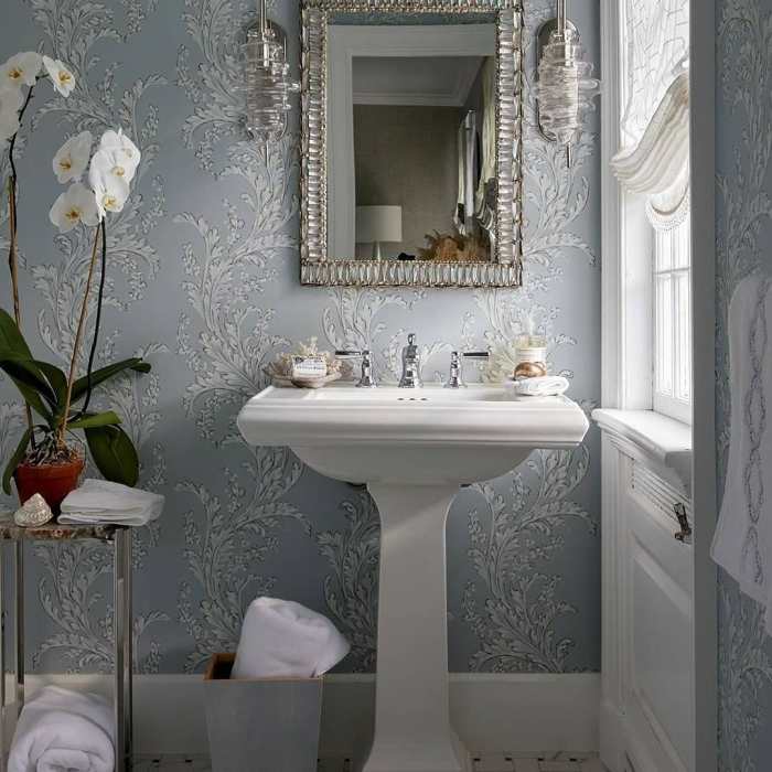 How to decorate a small powder room