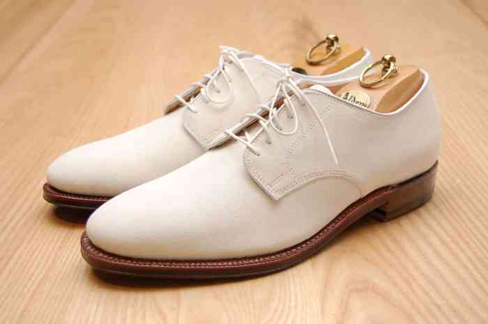 White dress up shoes for men